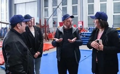 GANGYOU GROUP AMERIKANSKA KUNDER BESÖKER