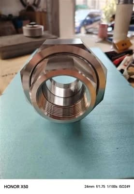 Precision Leverans: Incoloy 800 Union (DN40) High-End Legeringar Officiellt Skickade Till Singapore