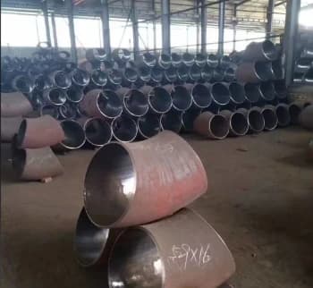 1020-MM-DIAMETER-KOLELSTÅLSRÖRBÖJAR-PACKAS-OCH-LEVERERAS-TILL-VIETNAM.